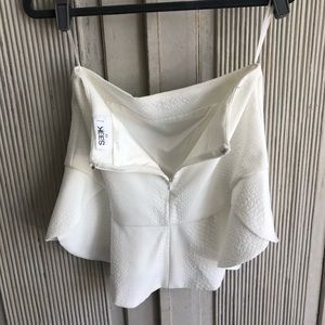 White snake skin pattern mini flared skirt